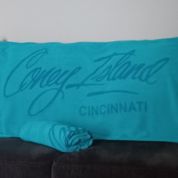 Coney Island Cincinnati- Lot of 3 Beach Towels - Picture 3 of 9